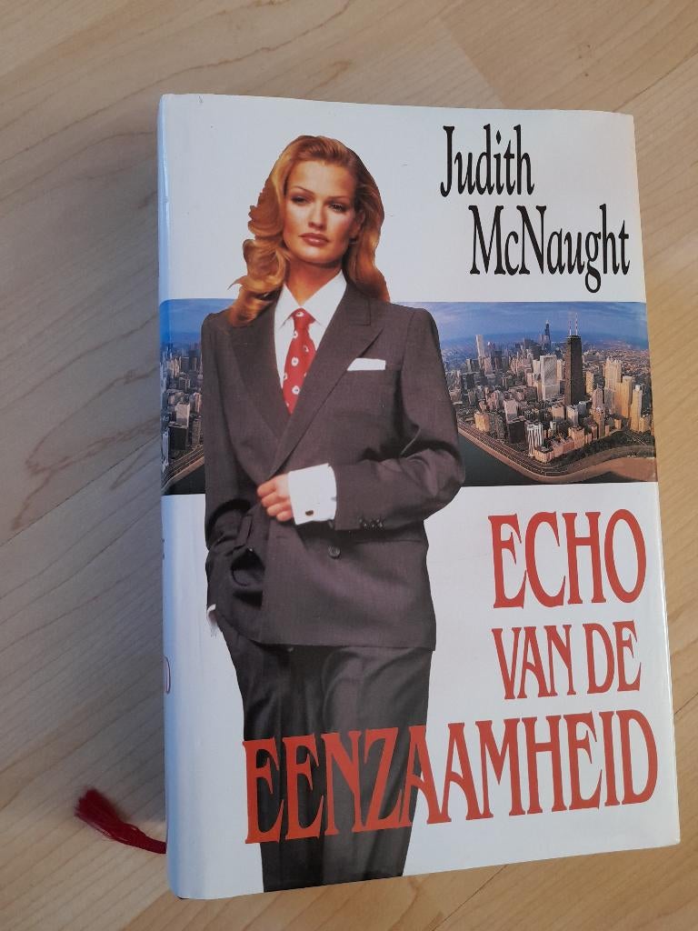 ECHO VAN DE EENZAAMHEID  Judith McNaught, Boeken, Ophalen of Verzenden, Zo goed als nieuw