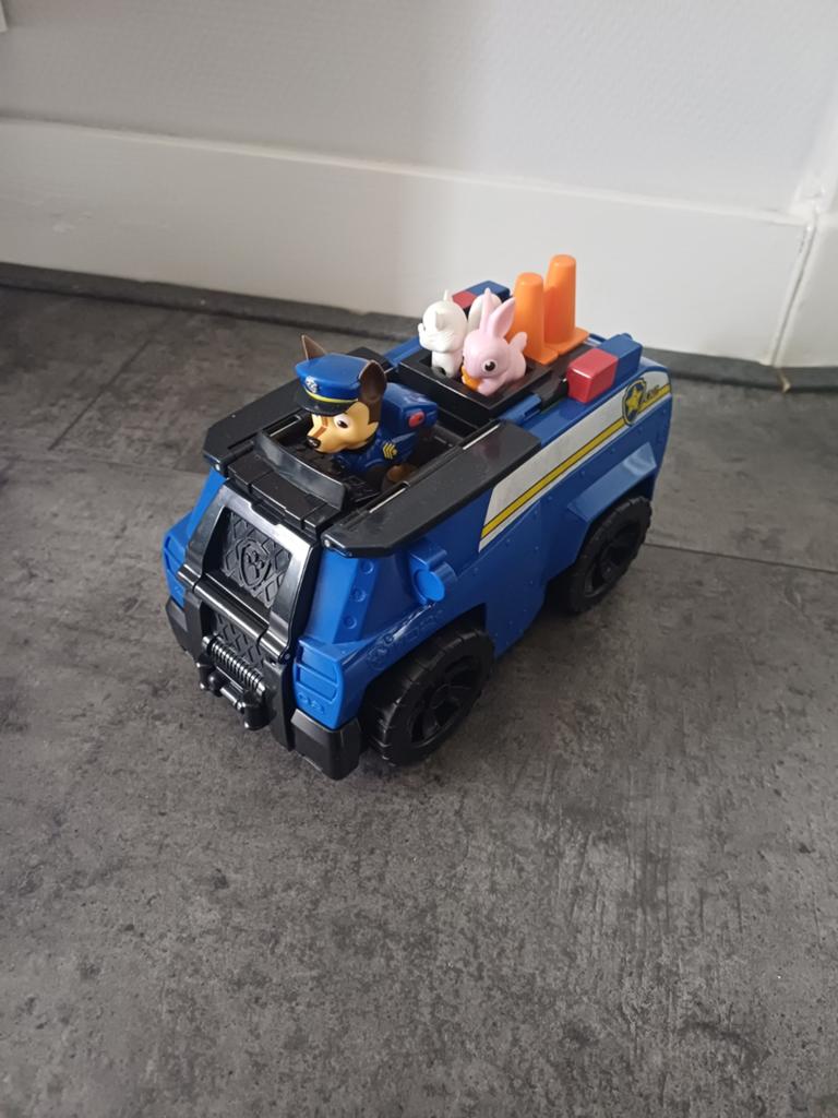 Paw patrol auto Chase, Ophalen