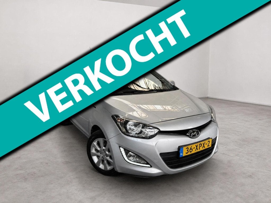 Hyundai I20 1.2i i-Vision|AIRCO|BLUETOOTH|LAGE KM|5DRS|ELEK, Euro 5, Gebruikt, 4 cilinders, Origineel Nederlands