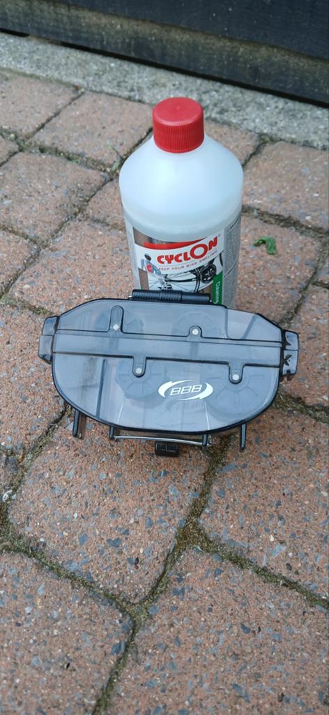 BBB ChainCleaner BTL-11 en Cyclon Bionet kettingreiniger, Fietsen en Brommers, Fietsaccessoires | Overige Fietsaccessoires, Ophalen