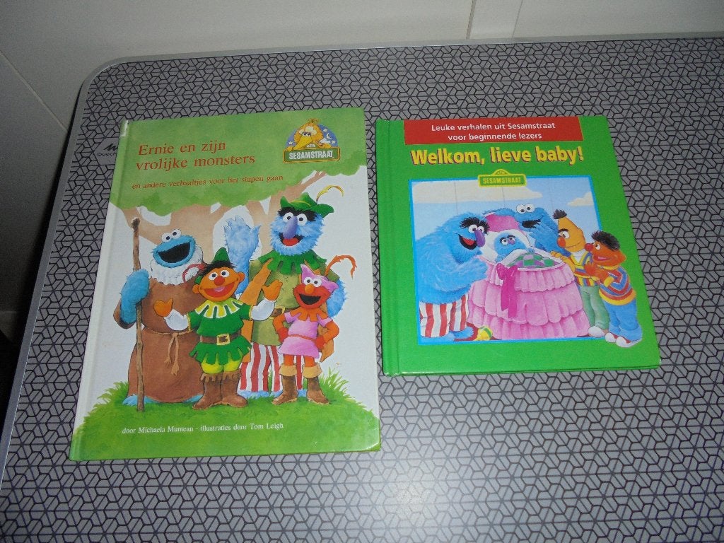 Sesamstraat hardcover boekjes, Boeken, Ophalen of Verzenden, Zo goed als nieuw, Fictie algemeen