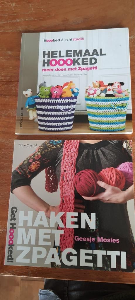 2x Boek Haken met Zpagetti - Helemaal HOOOKED, Ophalen of Verzenden