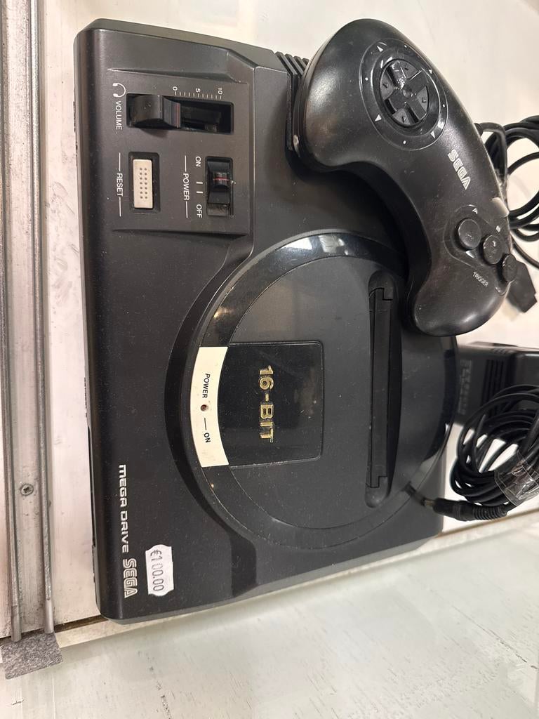 Sega Mega Drive 16-Bit Console met Controller, Ophalen of Verzenden, Zo goed als nieuw