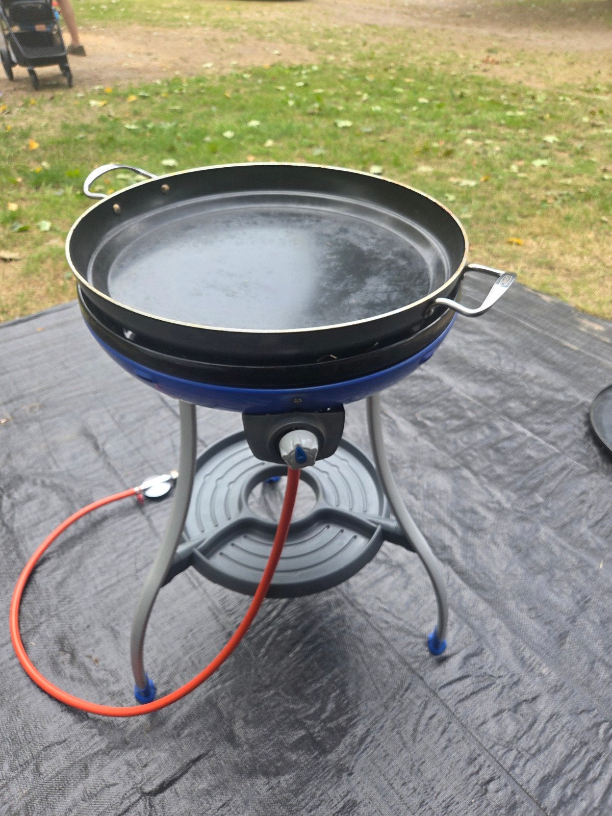 Skottelbraai met paellapan (vervanging nodig), Caravans en Kamperen, Ophalen, Gebruikt