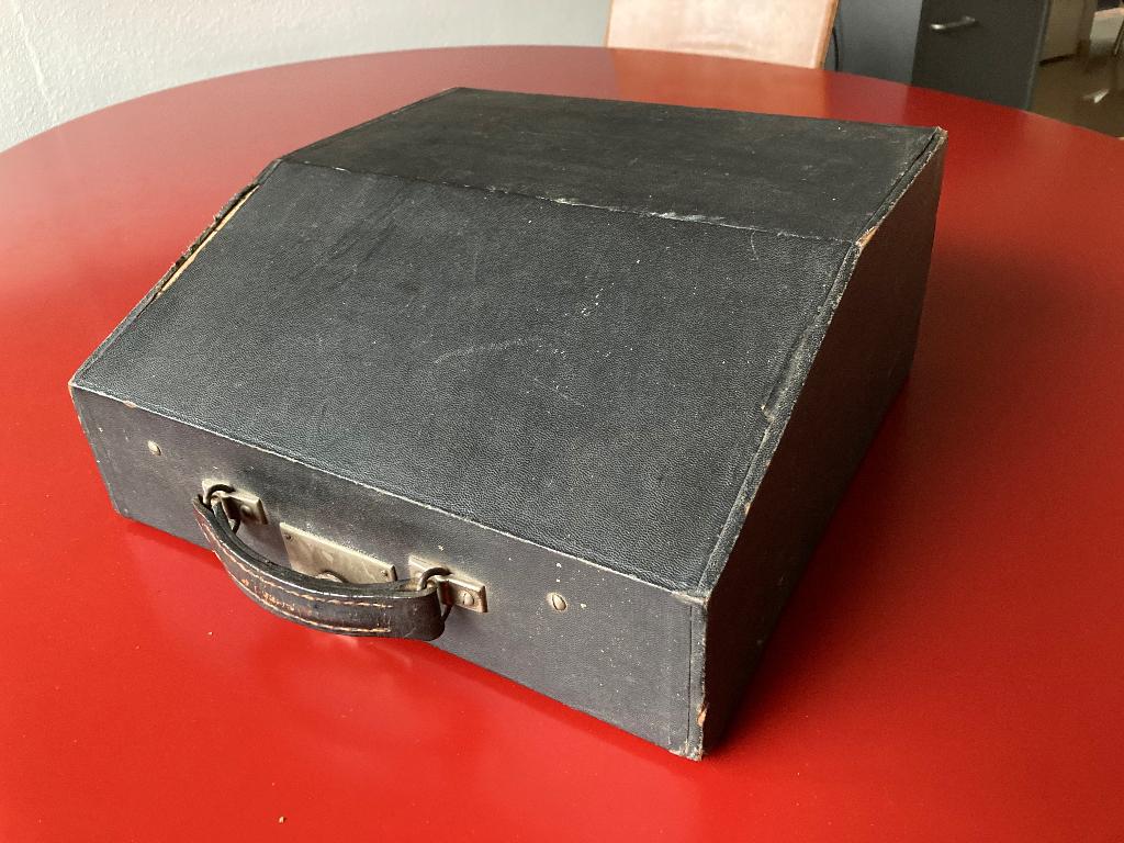 Vintage schrijfmachine, Ophalen, Gebruikt