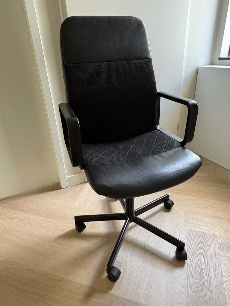 Ikea RENBERGET Bureaustoel, Bomstad zwart, Huis en Inrichting, Bureaustoelen, Ophalen, Zwart, Zo goed als nieuw, Bureaustoel
