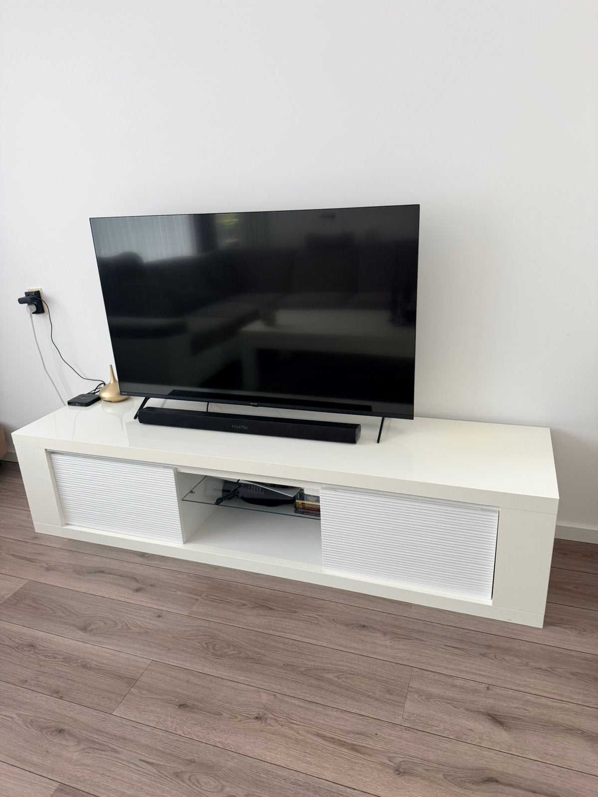Witte tv-meubel, Ophalen, Hotelchique, 150 tot 200 cm, Zo goed als nieuw