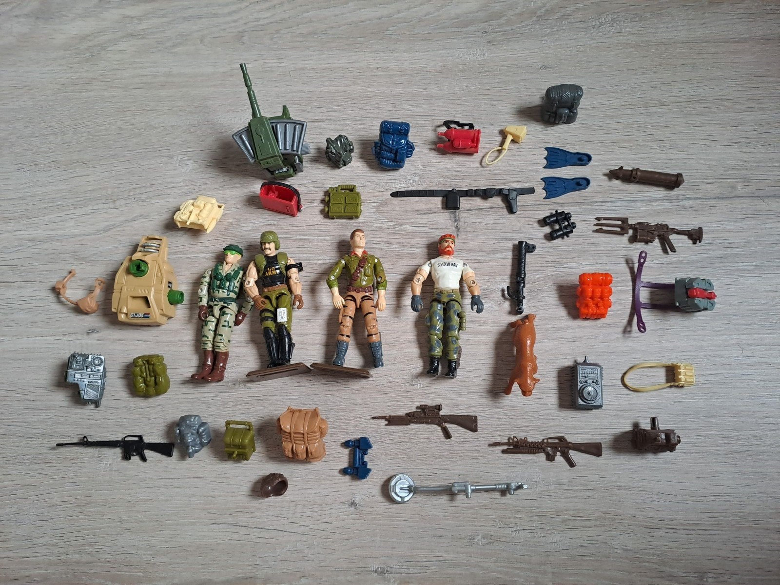 Gi joe poppetjes en heel veel toebehoren, Ophalen of Verzenden, Gebruikt