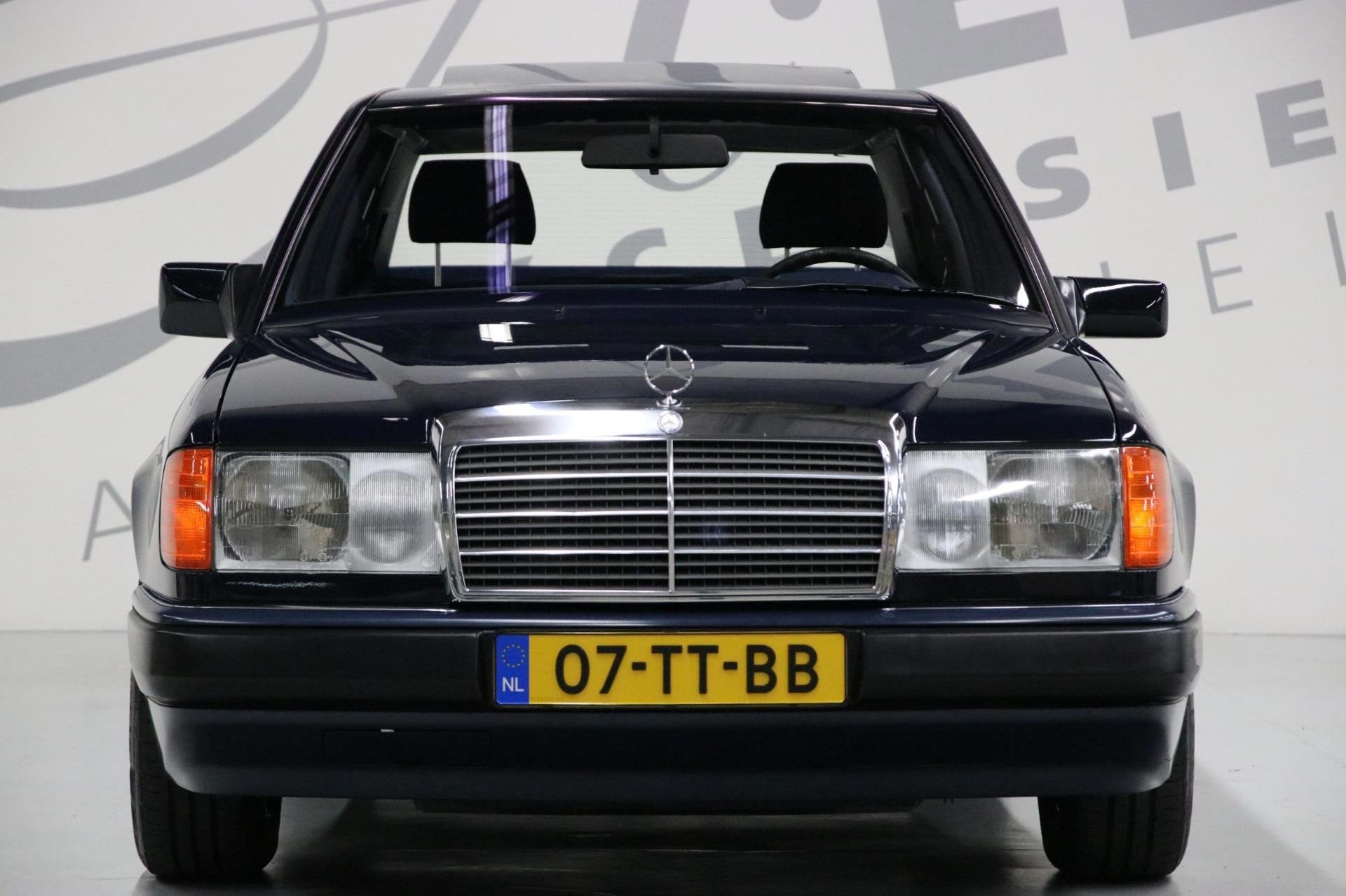 Mercedes-Benz 200-500 (W124) 200 E/ Schuifdak/, Auto's, Gebruikt, 4 cilinders, Blauw, Bedrijf