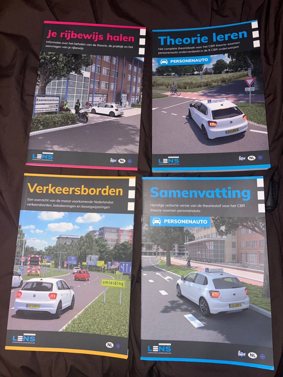Lens Theorieboeken Rijbewijs Halen & Leren (4-delig), Ophalen, Zo goed als nieuw, Overige niveaus