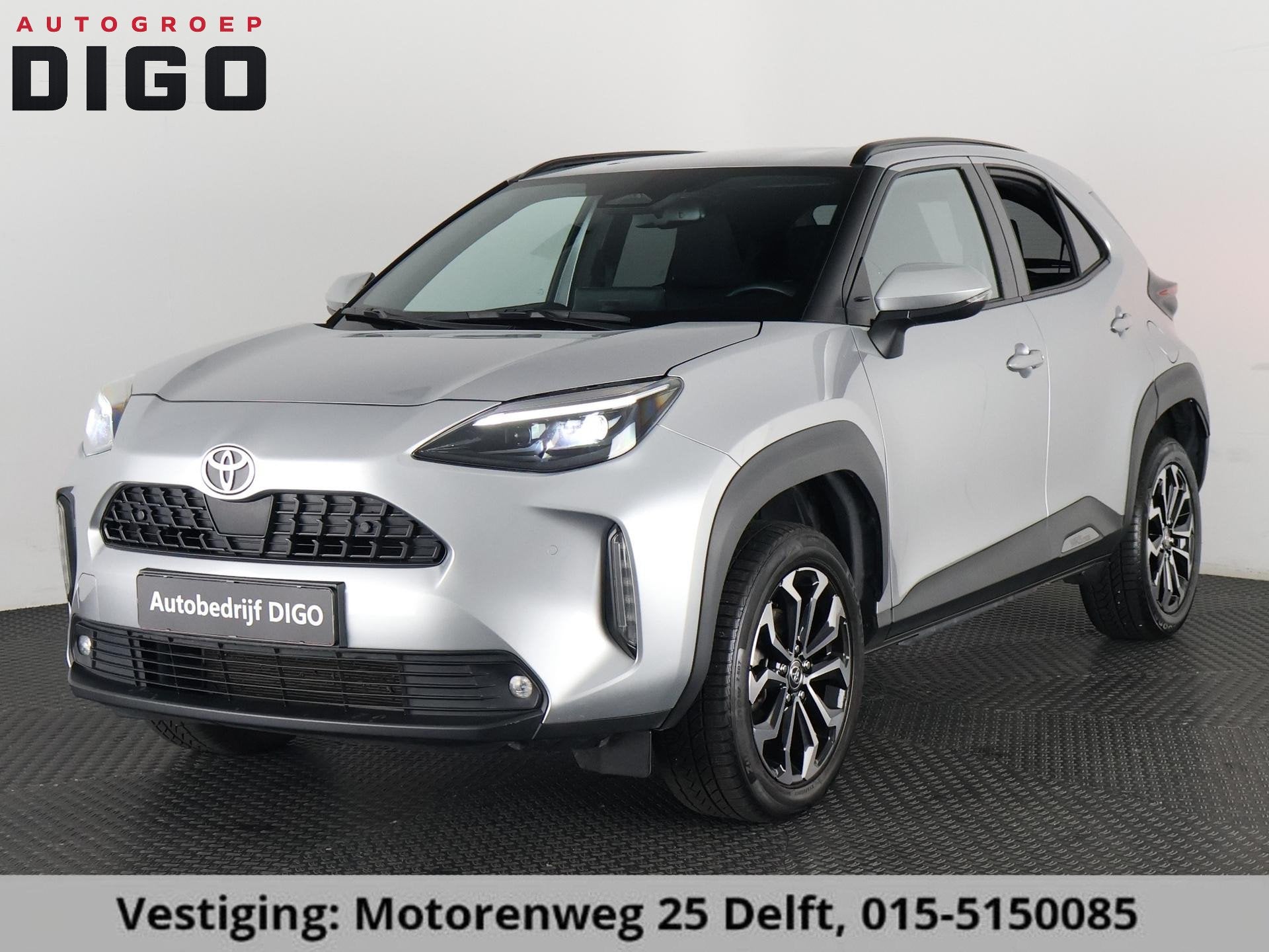 Toyota Yaris Cross 1.5 HYBRID DYNAMIC LUXURY GARANTIE 2035 !, Auto's, Dealer onderhouden, Stof, Gebruikt, 1165 kg