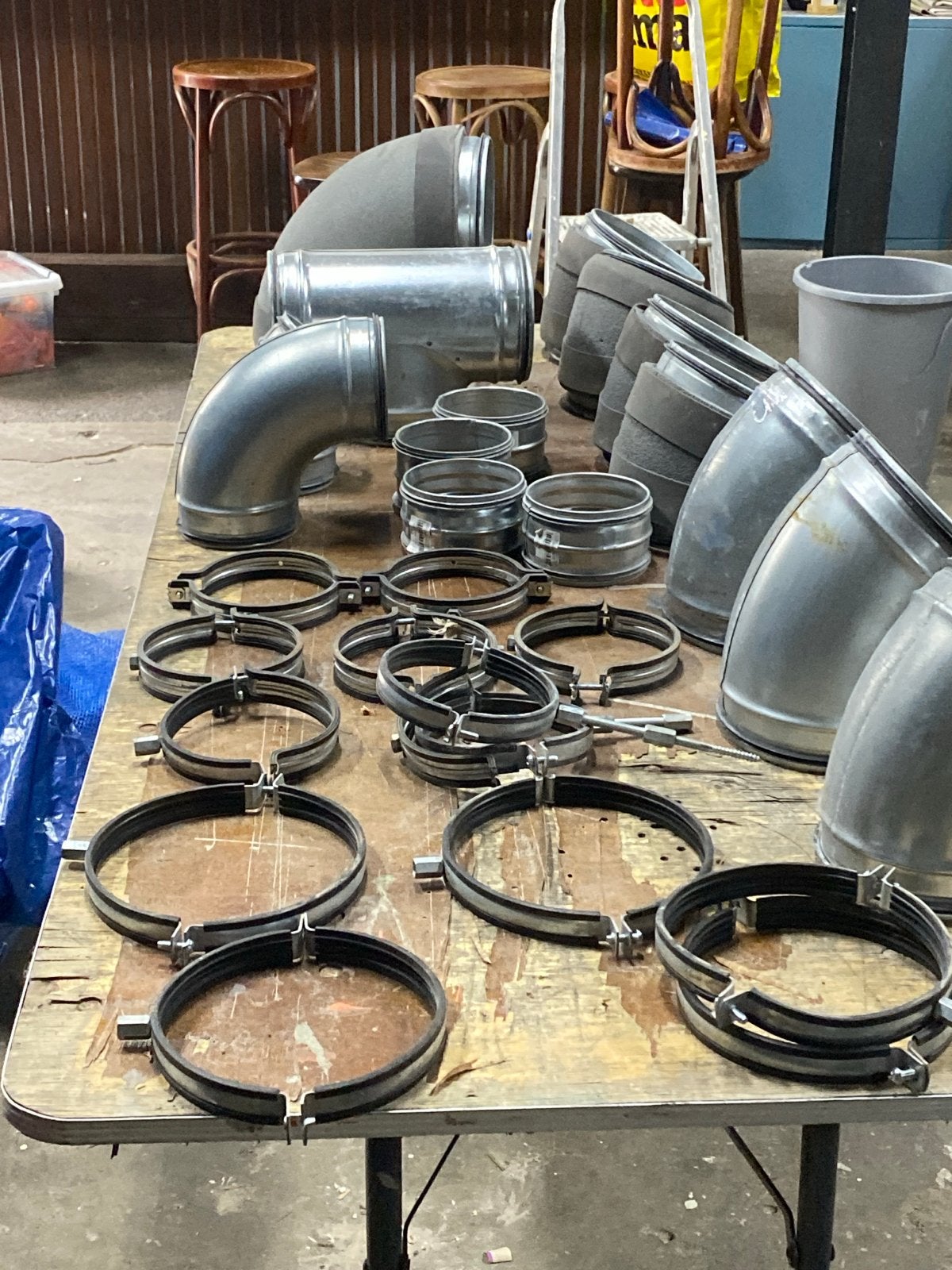 Diverse ventilatiebuizen en klemmen, Ophalen of Verzenden, Gebruikt, Ventilator en Afzuiger