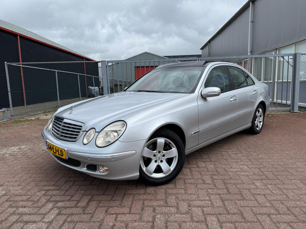 Mercedes-Benz E-Klasse 220 CDI AUT PANO|LEDER|CLIMA|PDC, Automaat, Zwart, 4 cilinders, Bedrijf