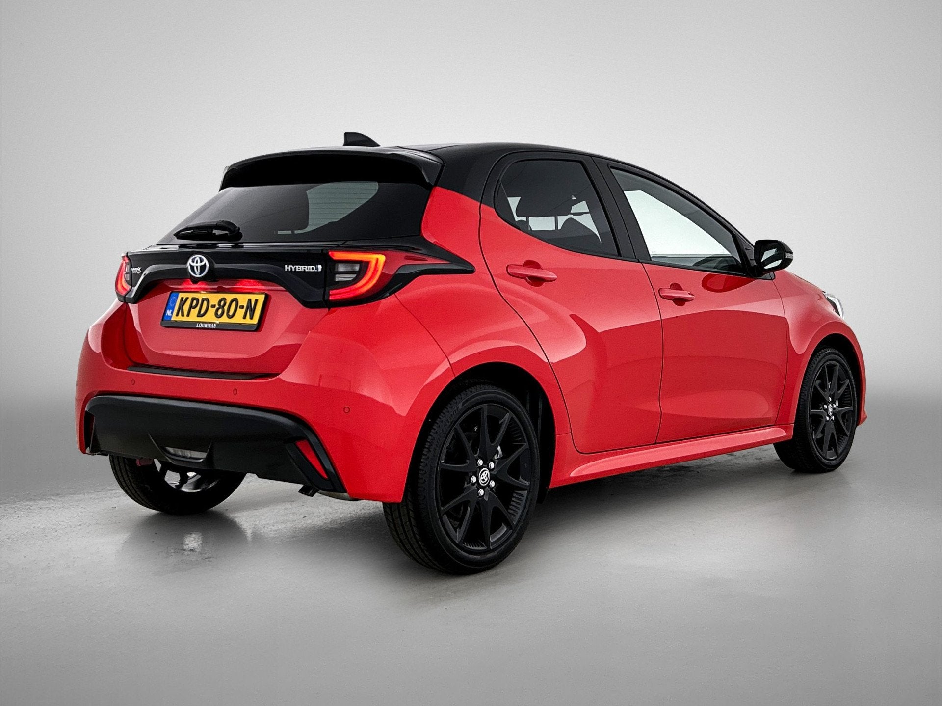 Toyota Yaris 1.5 Hybrid 130 Launch Edition | Parkeersensoren, Auto's, 12 maanden, 450 kg, Gebruikt, 23 km/l