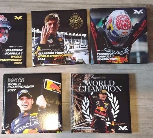 Max Verstappen jaarboeken 2021 t/m 2025., Ophalen of Verzenden, Nieuw, Formule 1