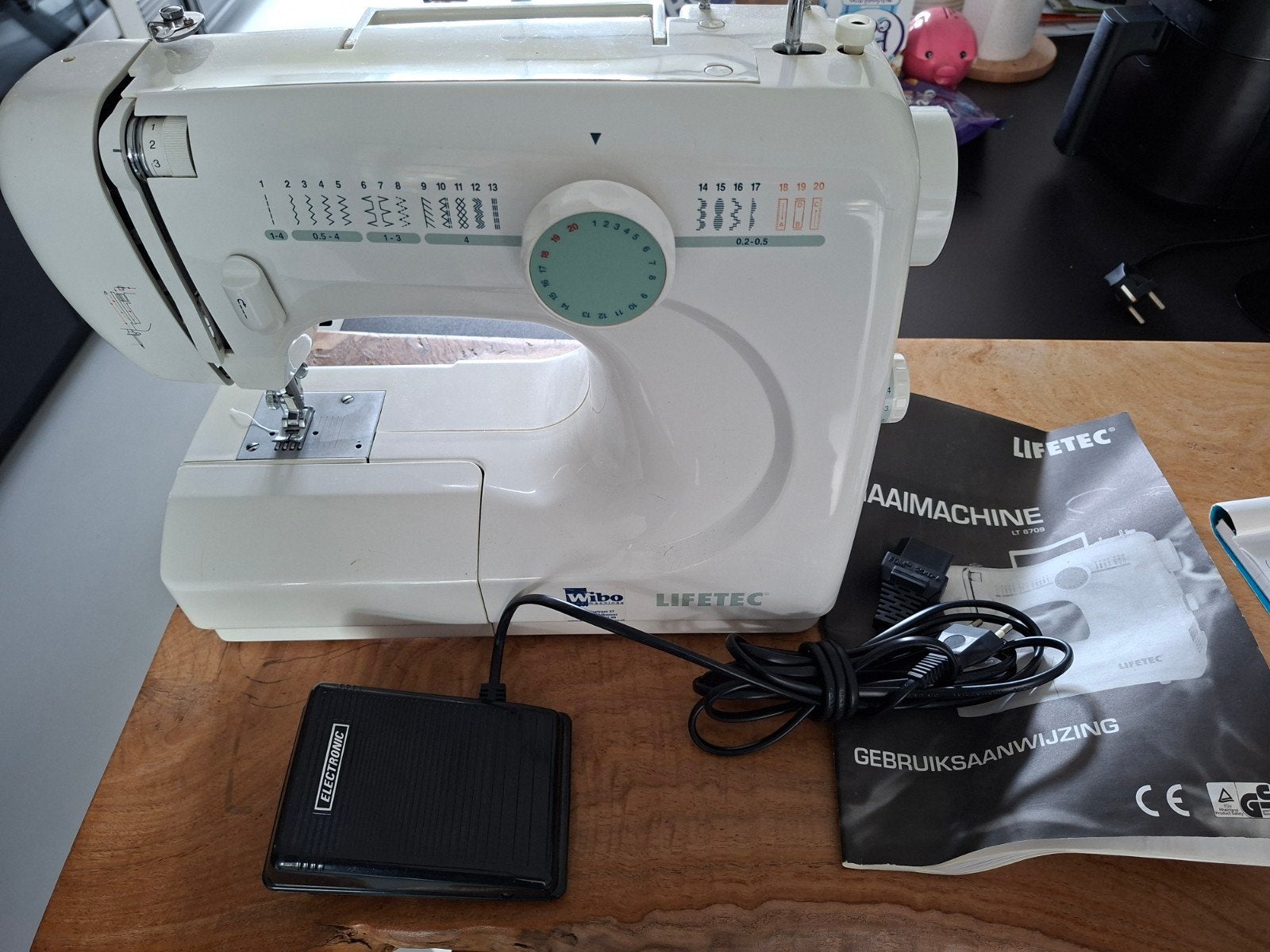 naaimachine Lifetec 8709, Ophalen, Gebruikt, Naaimachine, Overige merken