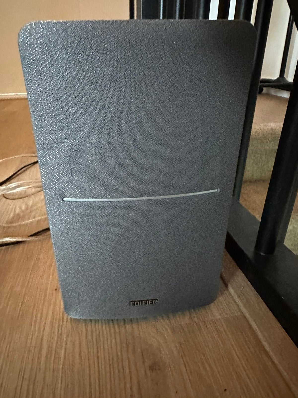Edifier r1280DB bluetooth en bekabeld, Ophalen of Verzenden, Zo goed als nieuw, Minder dan 60 watt, Overige merken