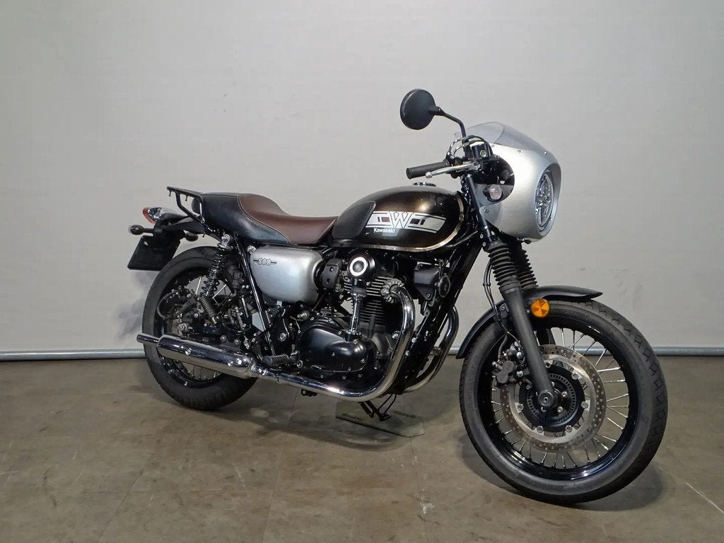 Kawasaki W800 CAFE € 7.690,00, Motoren, Bedrijf, Overig, 12 t/m 35 kW