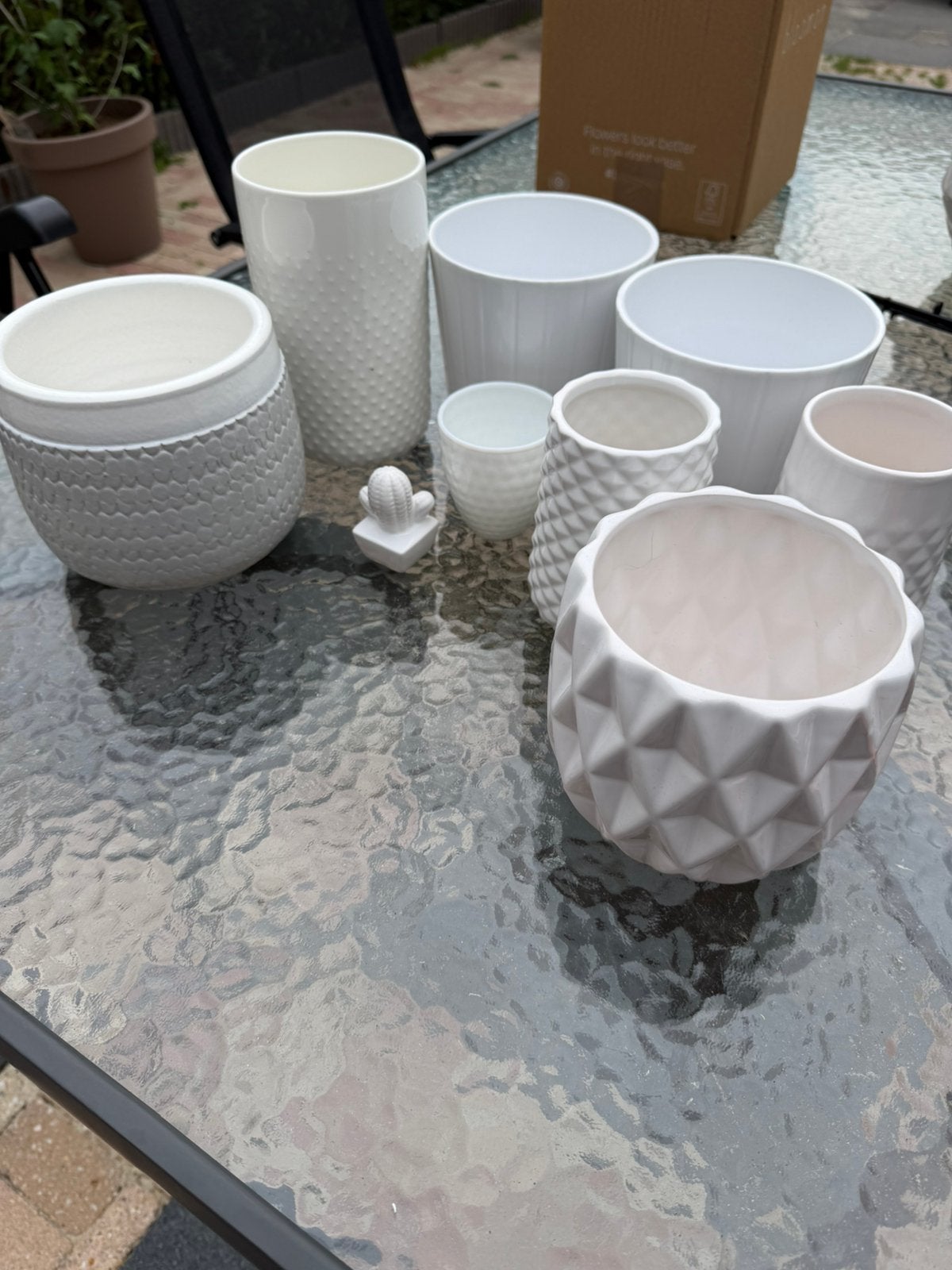 Witte vaasjes en bloempotten, Huis en Inrichting, Woonaccessoires | Vazen, Ophalen, Zo goed als nieuw