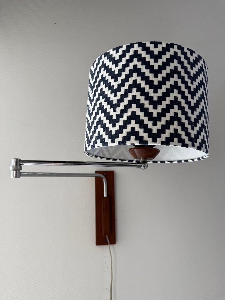 Vintage Deense teak houten met chroom wandlamp en nieuwe kap, Gebruikt, Meerkleurig, Overige merken, Wandlamp