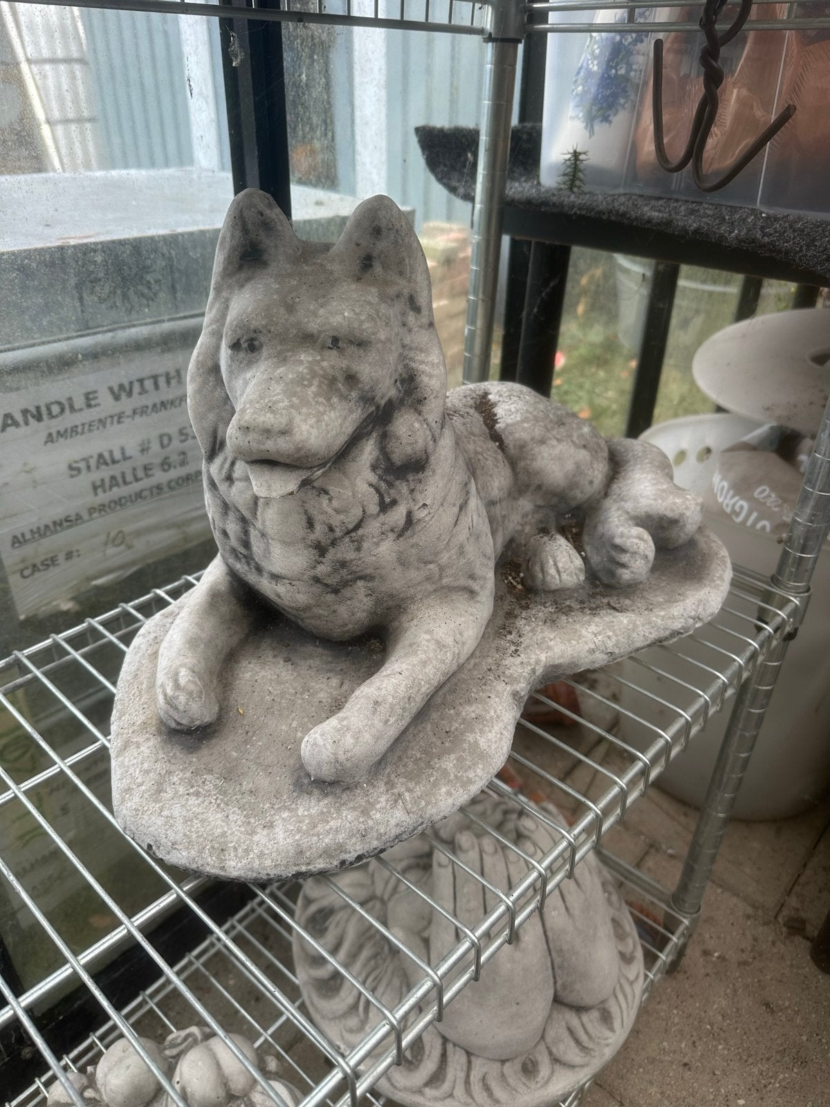Mooi stenen hondenbeeld, 47 cm lang van cement, Ophalen, Gebruikt, Steen, Dierenbeeld
