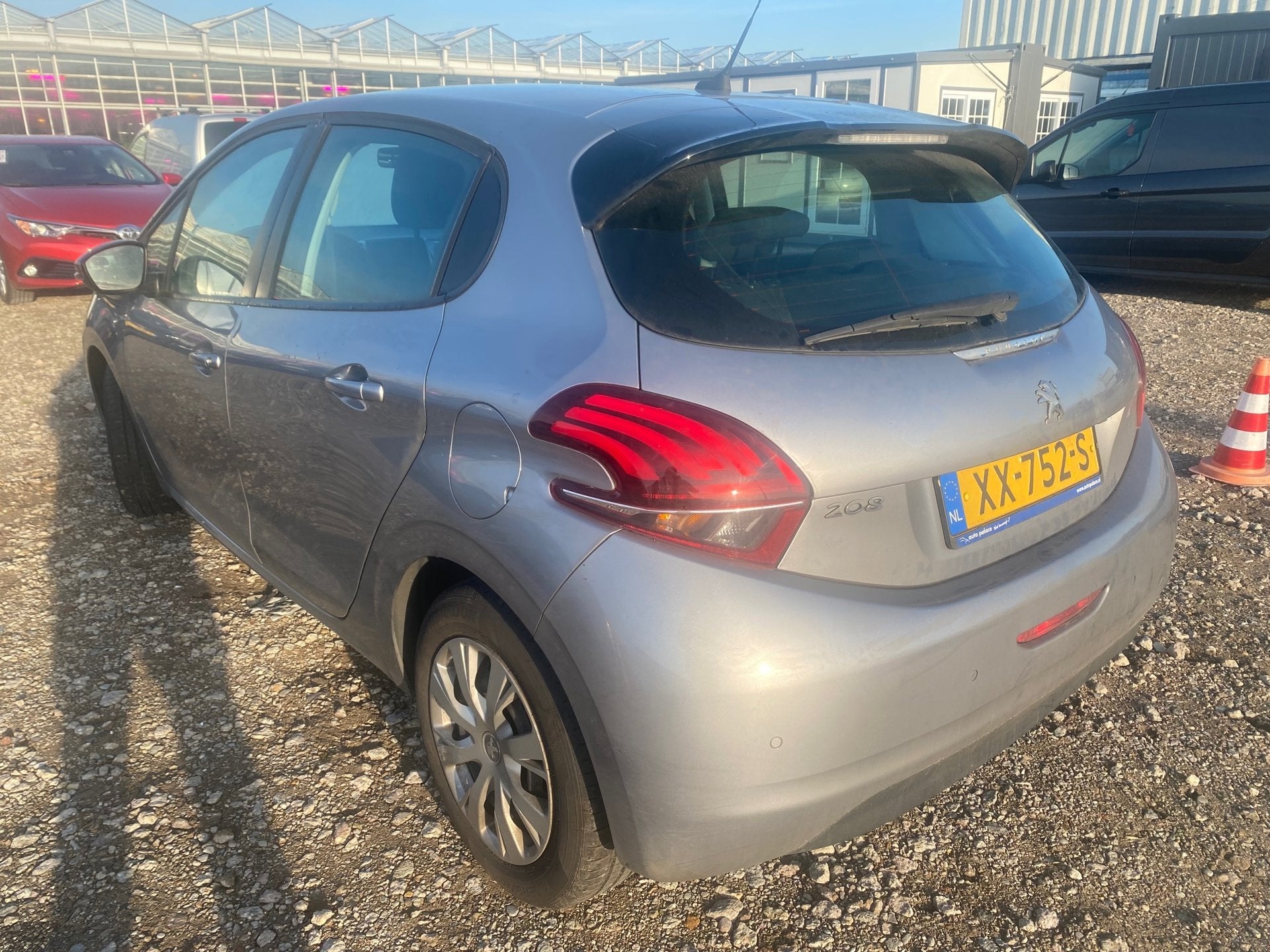Peugeot 208 * 2019 * 1.5 BlueHDi Blue Lease Active * MOTOR D, Auto's, Voorwielaandrijving, Start-stop-systeem, Gebruikt, Euro 6