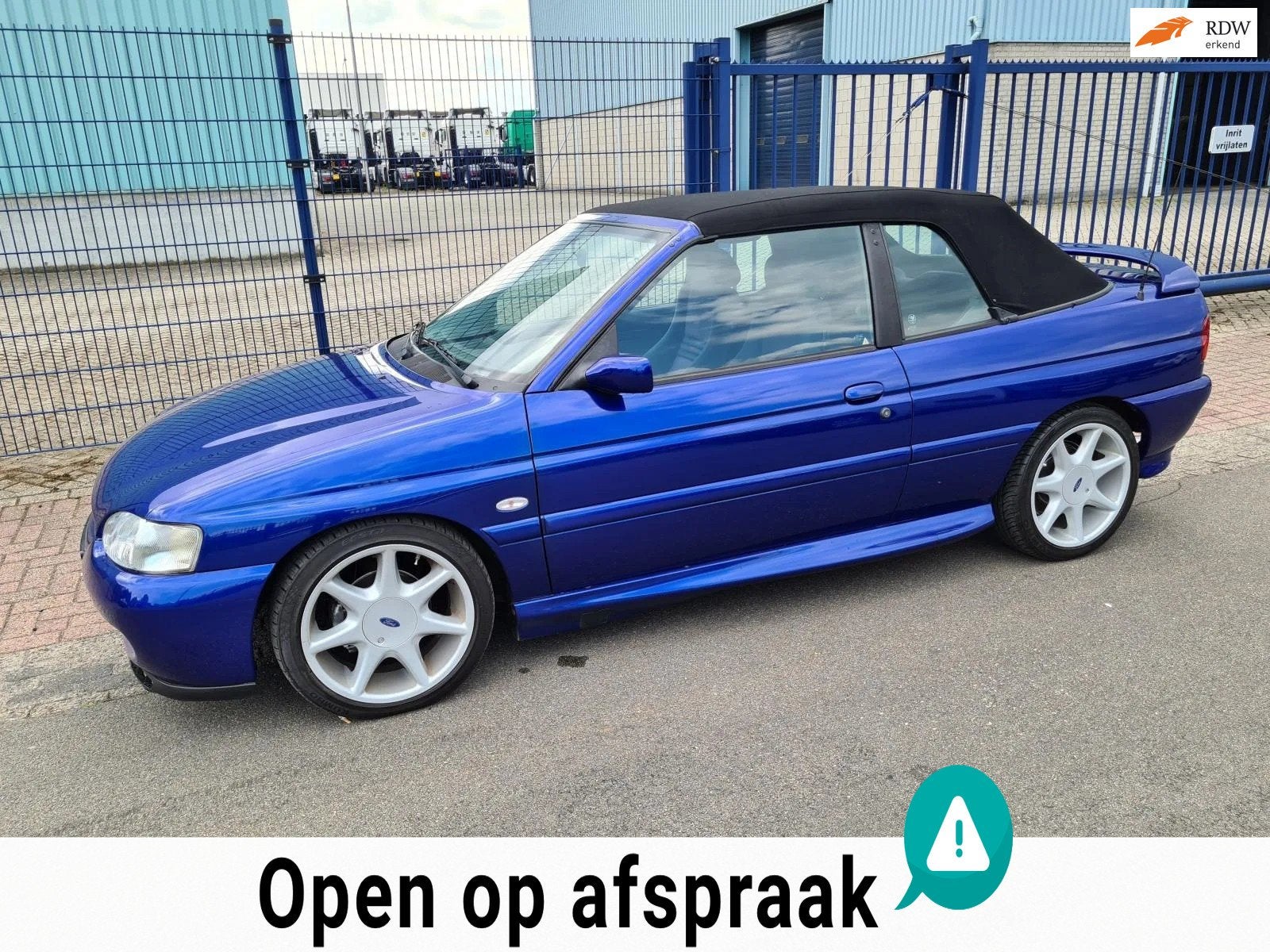 Ford Escort Cabrio 1.8 XR3i *137.892 KM*AIRCO*NIEUWSTAAT!, Euro 2, Escort, Stof, Zwart