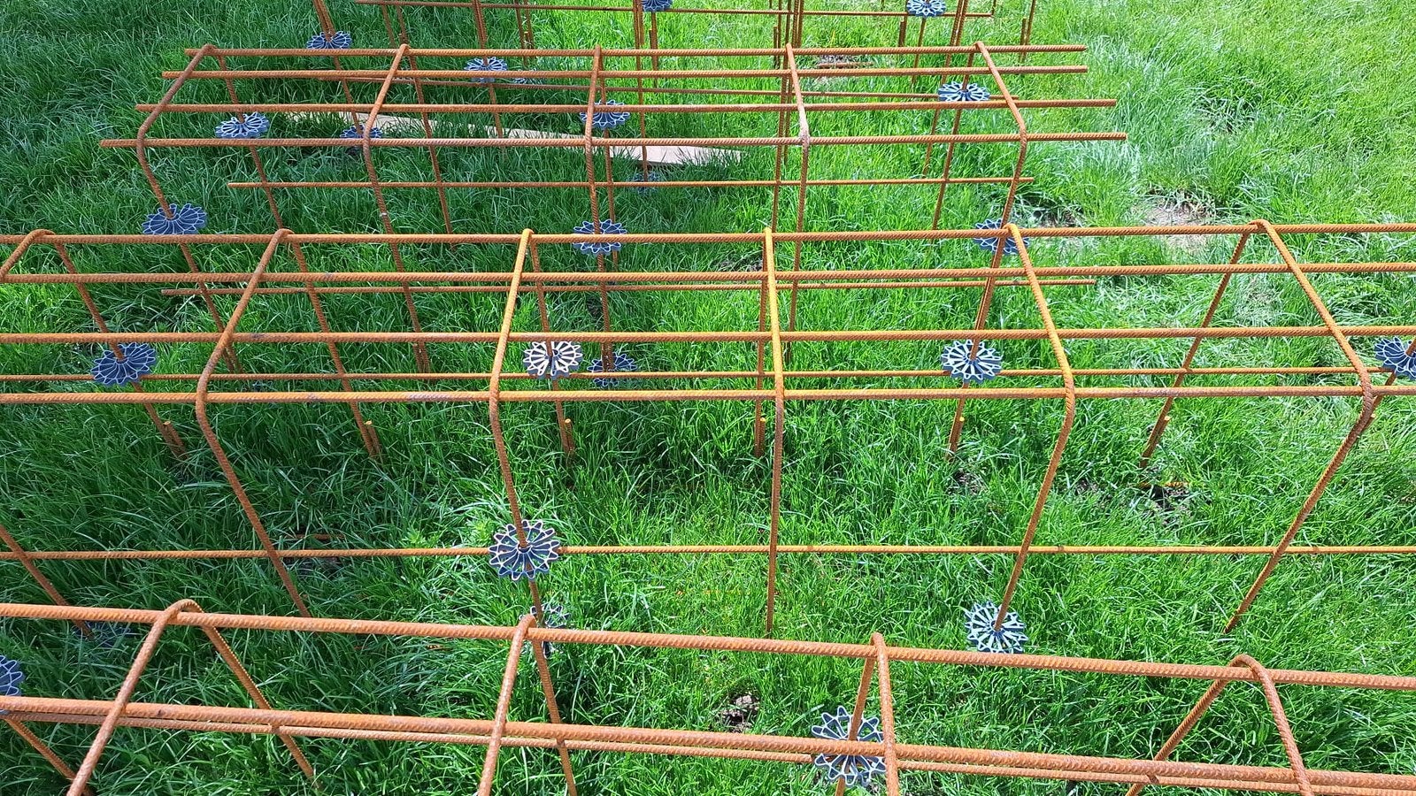 Diverse elementen betonstaal en houten bruggetjes., Ophalen of Verzenden
