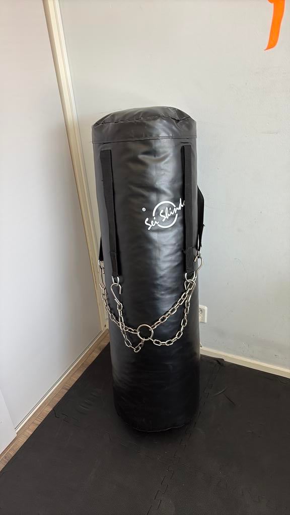 Sei Shindo Bokszak 1.2m en +/- 45 kg met kettingen, Sport en Fitness, Boksen, Zo goed als nieuw, Bokszak, Ophalen