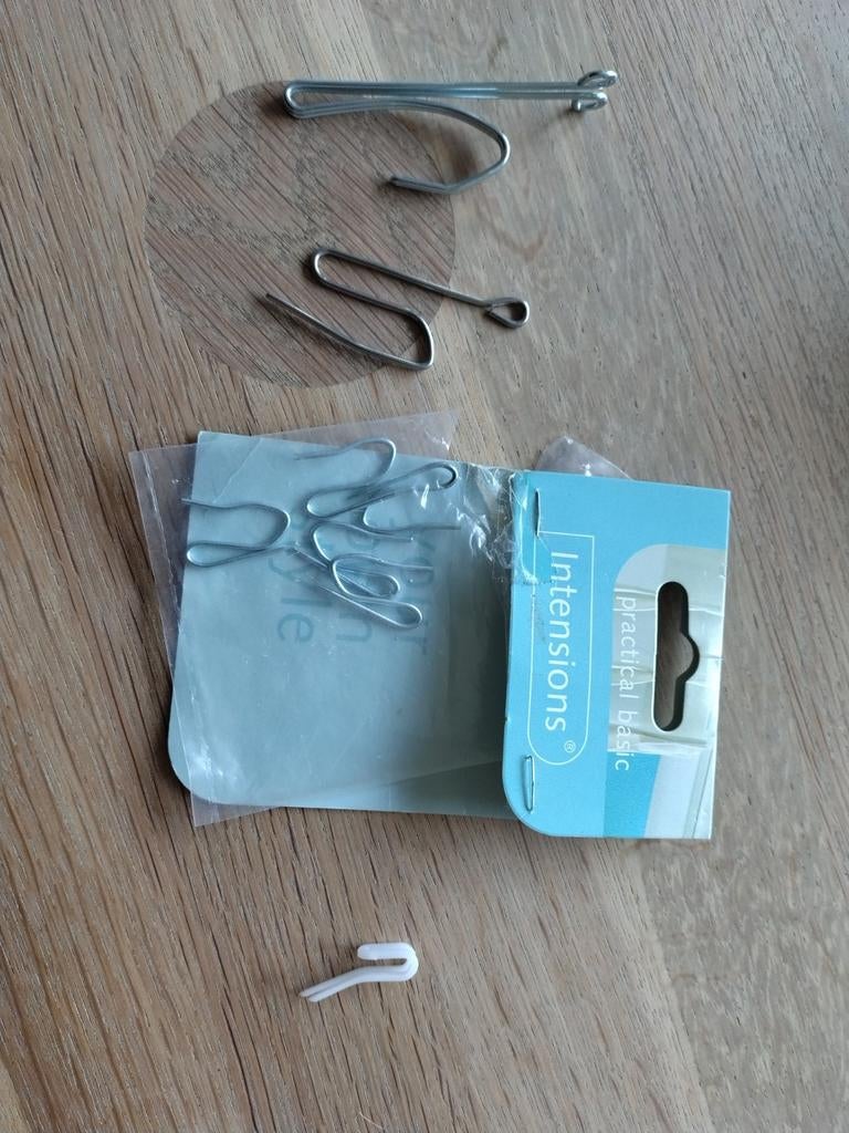 Gordijnhaken - Metaal en Kunststof, Huis en Inrichting, Ophalen of Verzenden, Gebruikt, Grijs