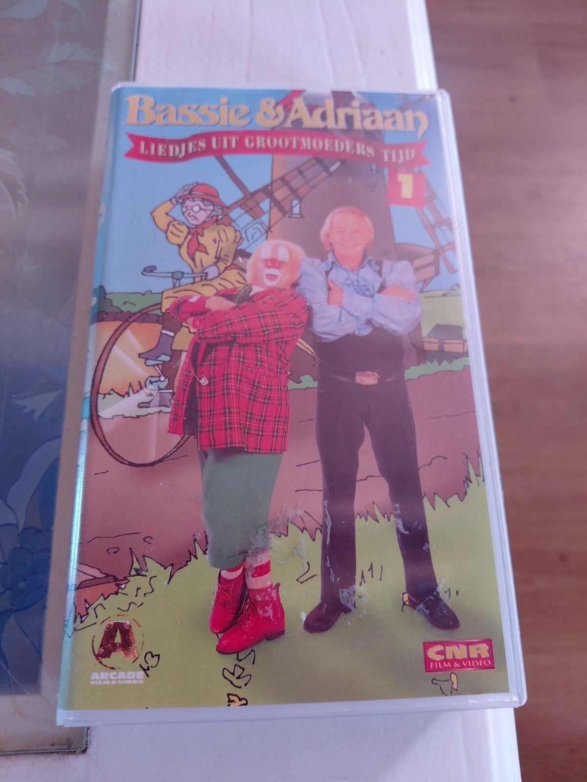 Bassie en Adriaan Liedjes uit grootmoeders tijd 1 vhs., Cd's en Dvd's, VHS | Kinderen en Jeugd, Gebruikt, Alle leeftijden, Kinderprogramma's en -films