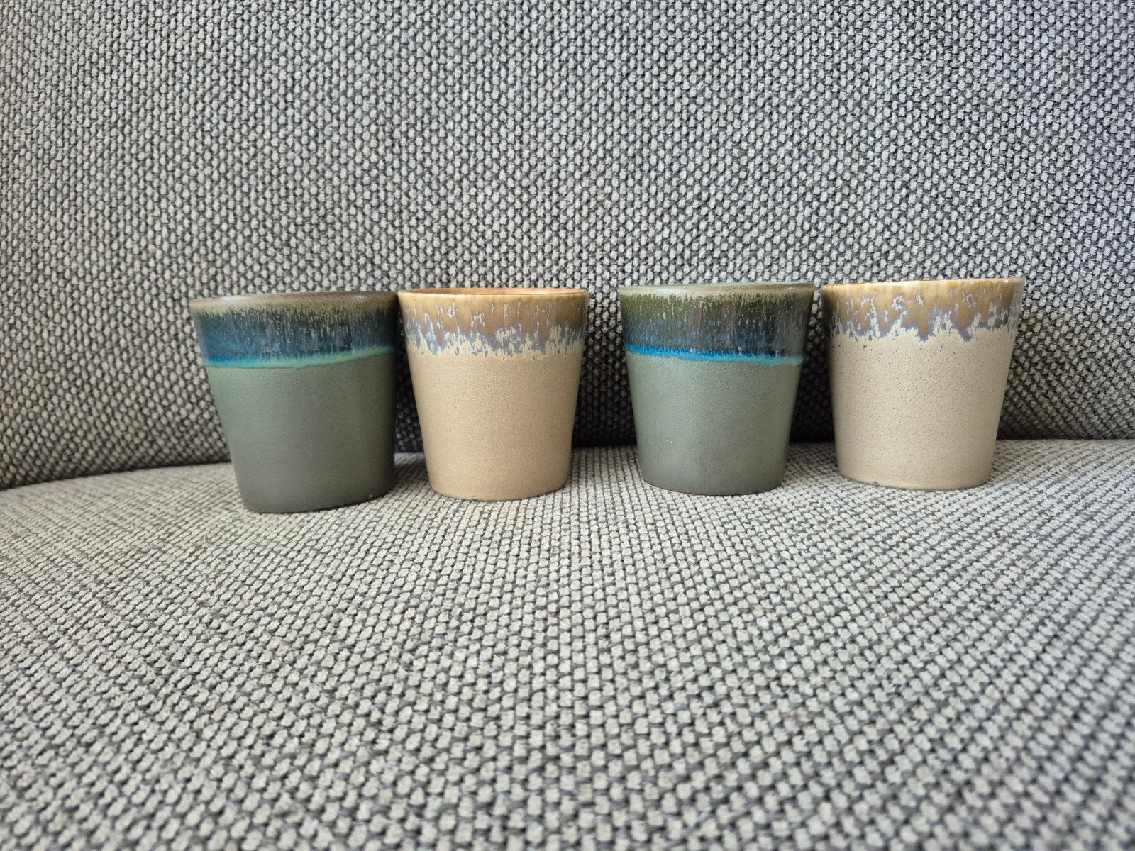 4 hk living koffie kopjes, Huis en Inrichting, Keuken | Servies, Keramiek, Ophalen of Verzenden, Zo goed als nieuw, Overige stijlen