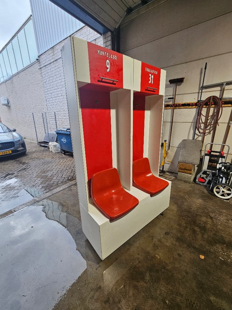 Ajax lcokers kleedkamer JC Arena, Ophalen, Gebruikt, Ajax