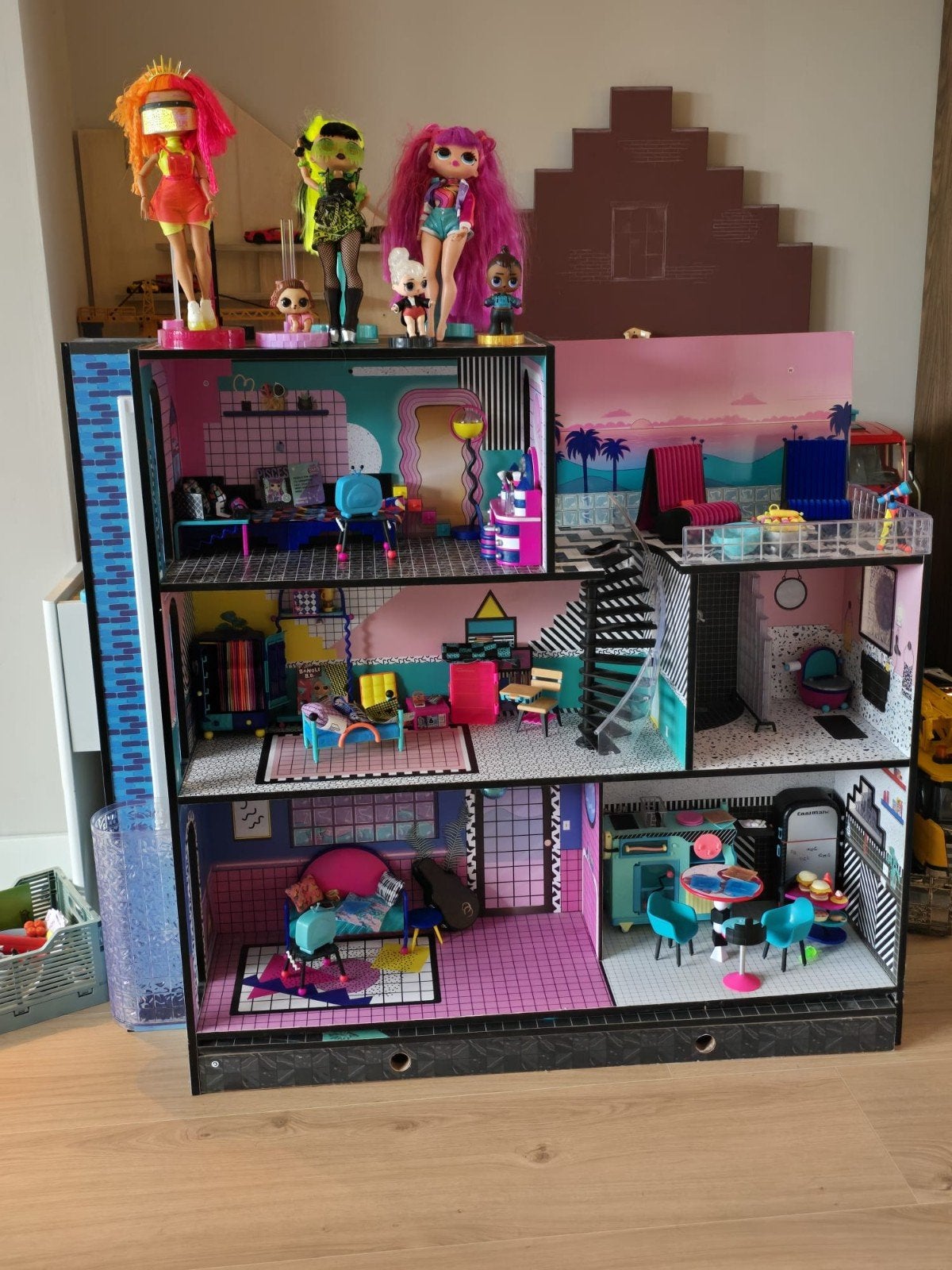 L.O.L huis met toebehoren, Kinderen en Baby's, Speelgoed | Poppenhuizen, Ophalen, Gebruikt, Poppenhuis