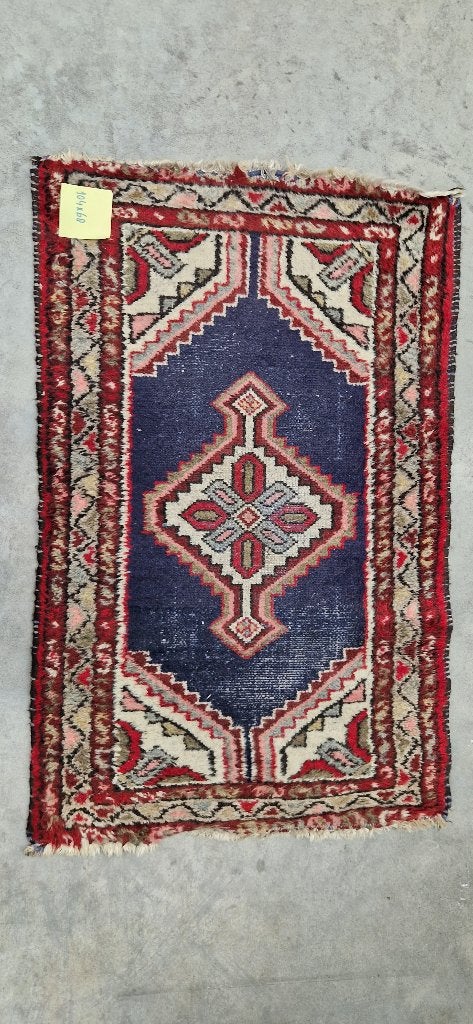 intage Oosters vloerkleed 104  68 cm-  mooi doorleefd, Ophalen, Gebruikt, 100 tot 150 cm, Blauw