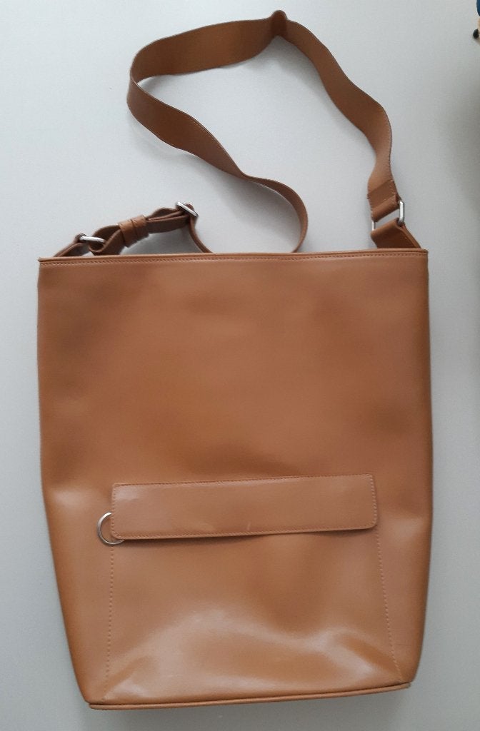 Teym lederen schoudertas camel kleur met voorvak, Ophalen, Zo goed als nieuw, Bruin, Handtas