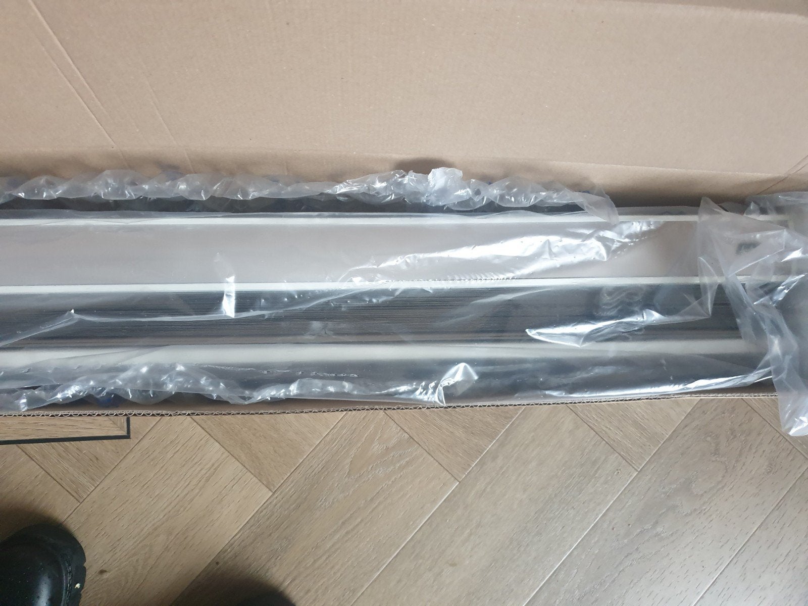 Luxaflex jaloezie 50mm luxe uitvoering, 90,5 cm breed, Nieuw, Beige, Ophalen of Verzenden, Luxaflex, 91 cm