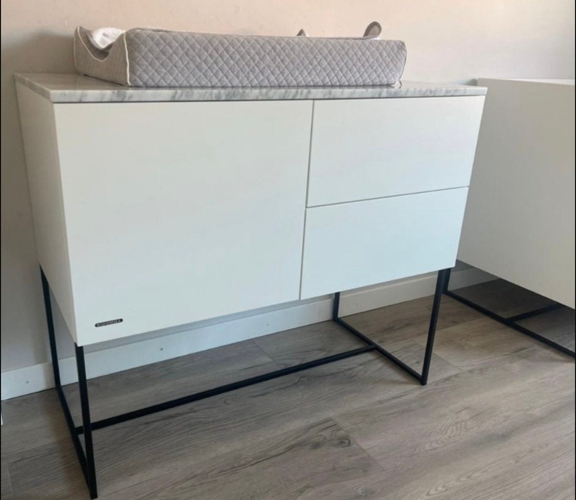 Kidsmill ledikant en commode - Complete babykamer set, Ophalen, Gebruikt, 50 tot 70 cm, 75 tot 100 cm