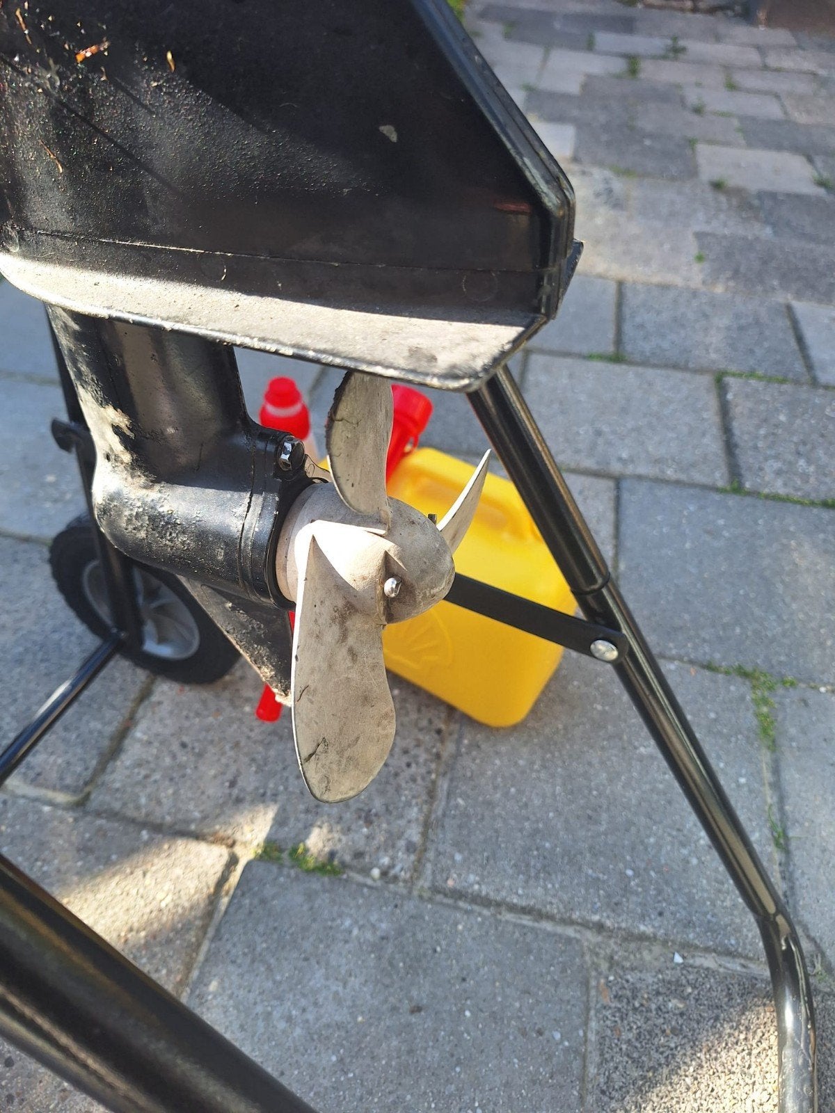 Buitenboordmotor 2 takt 2,2pk, Watersport en Boten, Buiten- en Binnenboordmotoren, Ophalen, Benzine