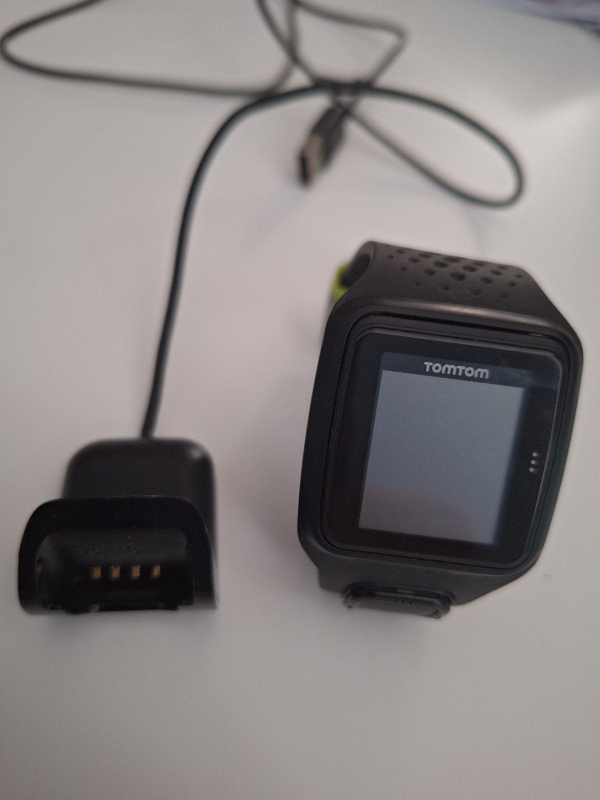 TomTom Runner sporthorloge met GPS, Sieraden, Tassen en Uiterlijk, Ophalen, Gebruikt, Zwart, Afstand