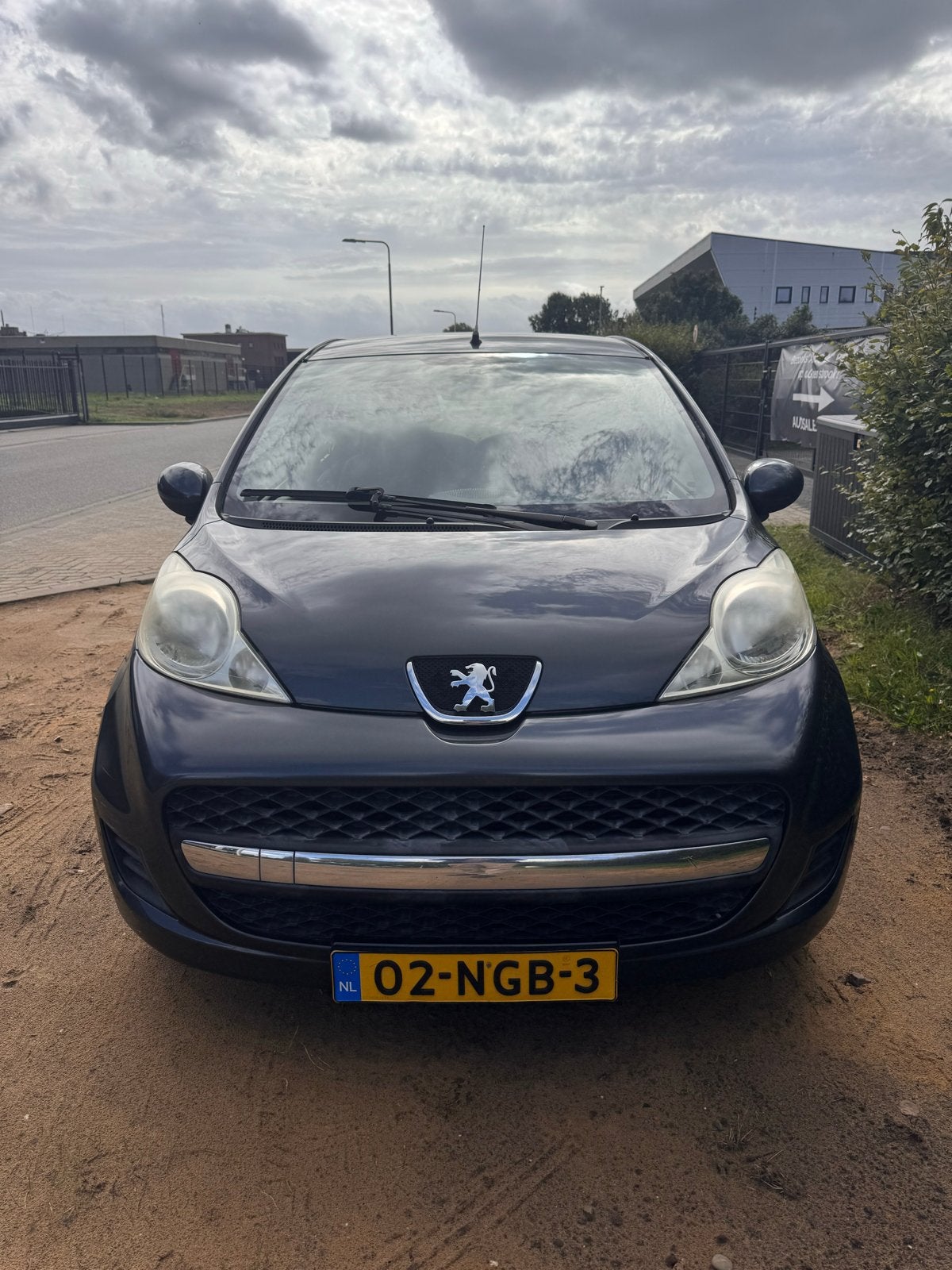 Peugeot 107 1.0 12V 5DR 2010 Grijs, Auto's, Voorwielaandrijving, 4 stoelen, 68 pk, Origineel Nederlands