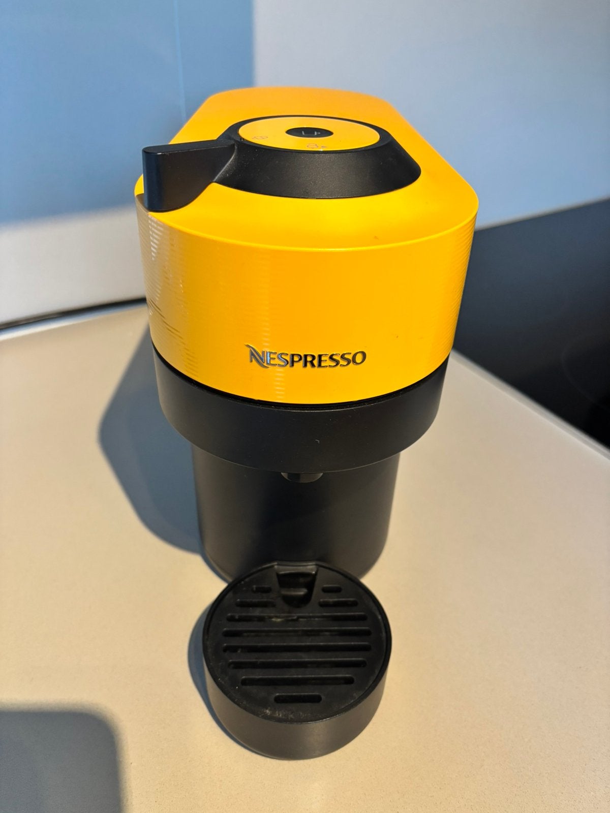 Nespresso vertuo machine, Ophalen of Verzenden, Zo goed als nieuw, Koffiemachine