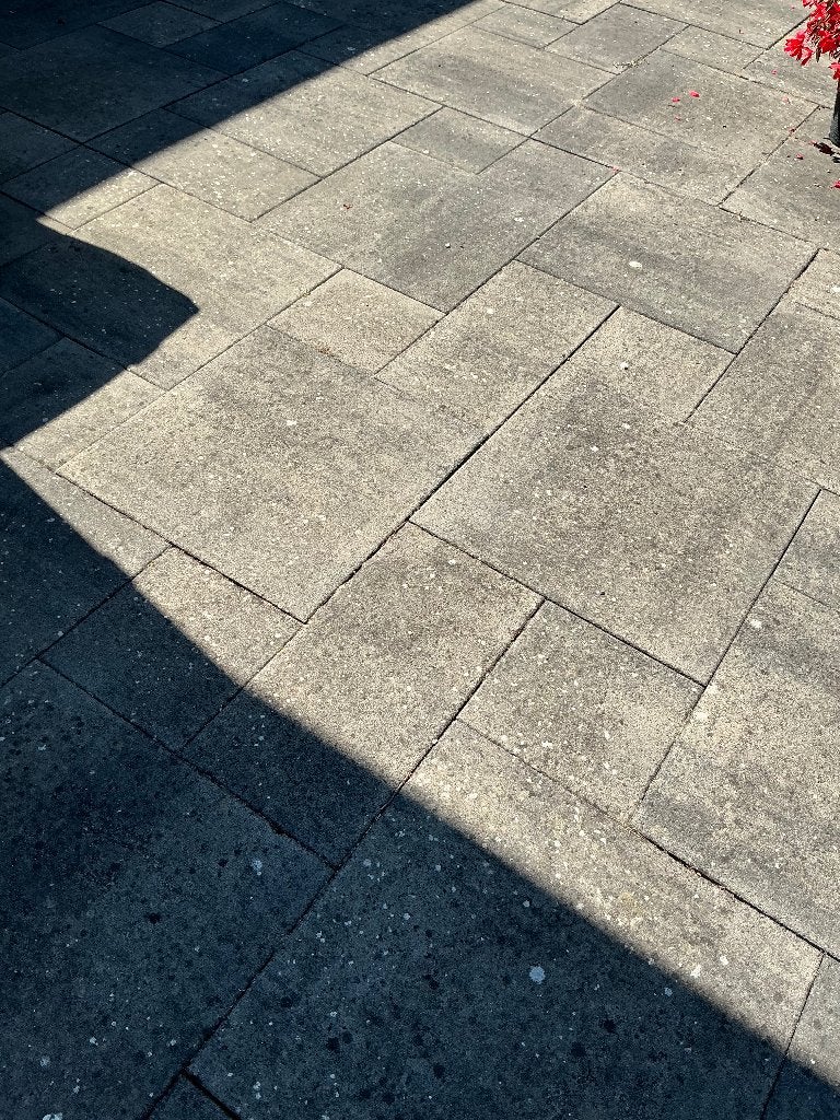Gratis ruim 77m2 tegels in wildverband, Tuin en Terras, Tegels en Klinkers, Ophalen, Gebruikt, 10 m² of meer, Beton