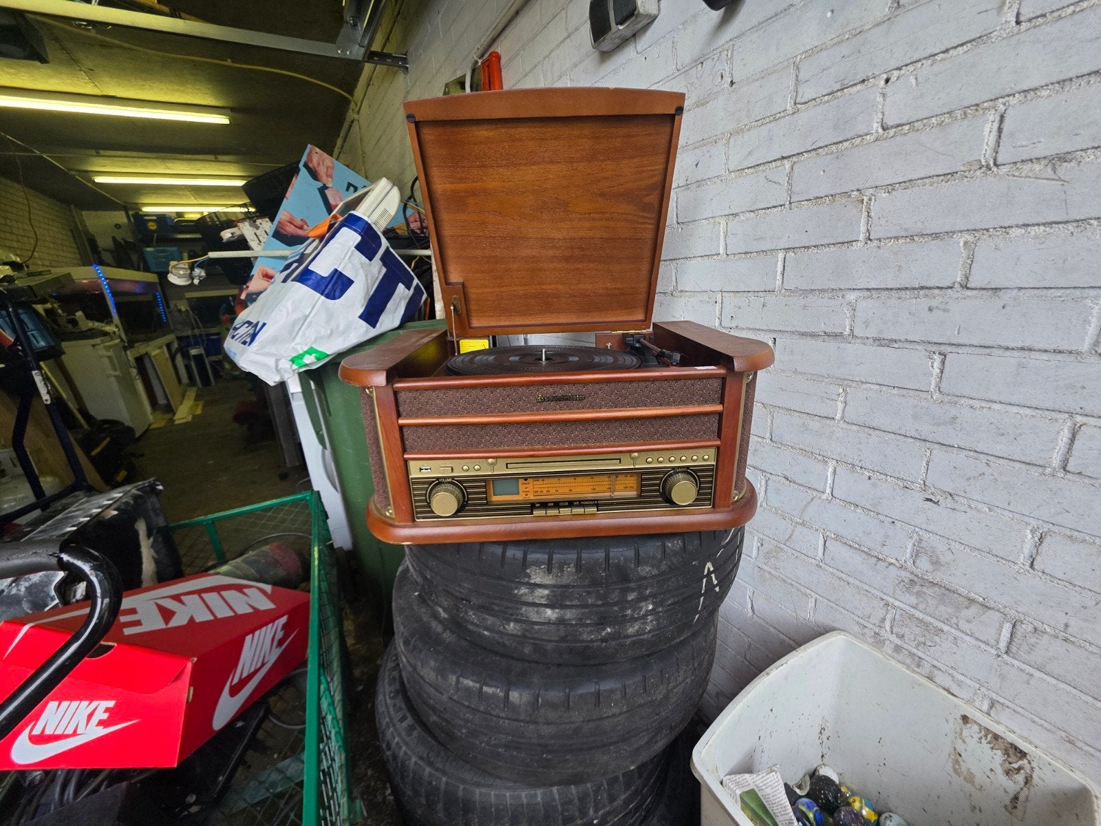 Soundmaster NR-513A Retro Platenspeler met CD/Radio/USB, Automatisch, Zo goed als nieuw, Platenspeler, Ophalen