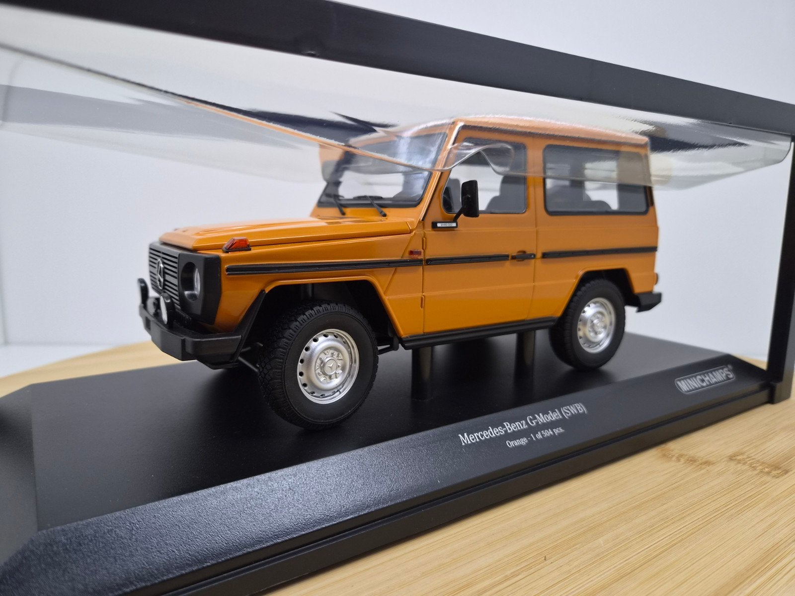 Minichamps Mercedes G-klasse SWB 1:18 Orange Limited Edition, Auto, Nieuw, Ophalen of Verzenden, MiniChamps