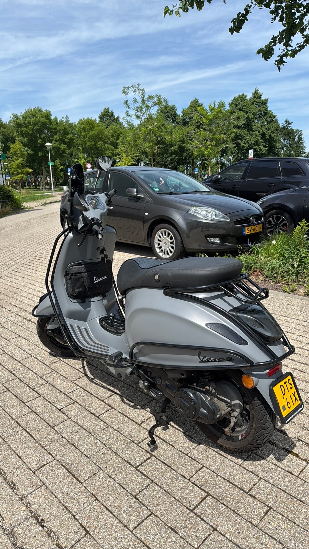 Vespa Sprint 2022 | Moet snel weg, Fietsen en Brommers, Scooters | Vespa, Ophalen, Zo goed als nieuw, Benzine