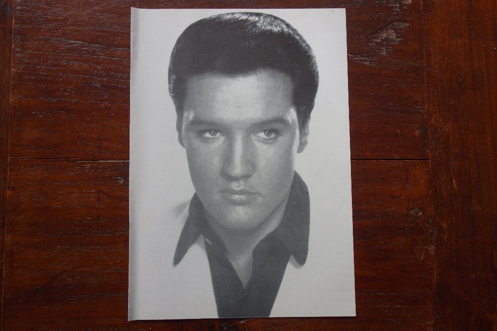 Elvis Presley Menukaart Nederasselt, Verzamelen, Muziek, Artiesten en Beroemdheden, Ophalen of Verzenden, Zo goed als nieuw, Foto of Kaart