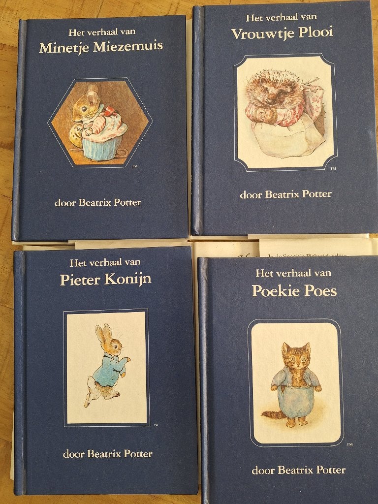 Beatrix Potter - 4 boekjes, Ophalen of Verzenden, Zo goed als nieuw, Sprookjes