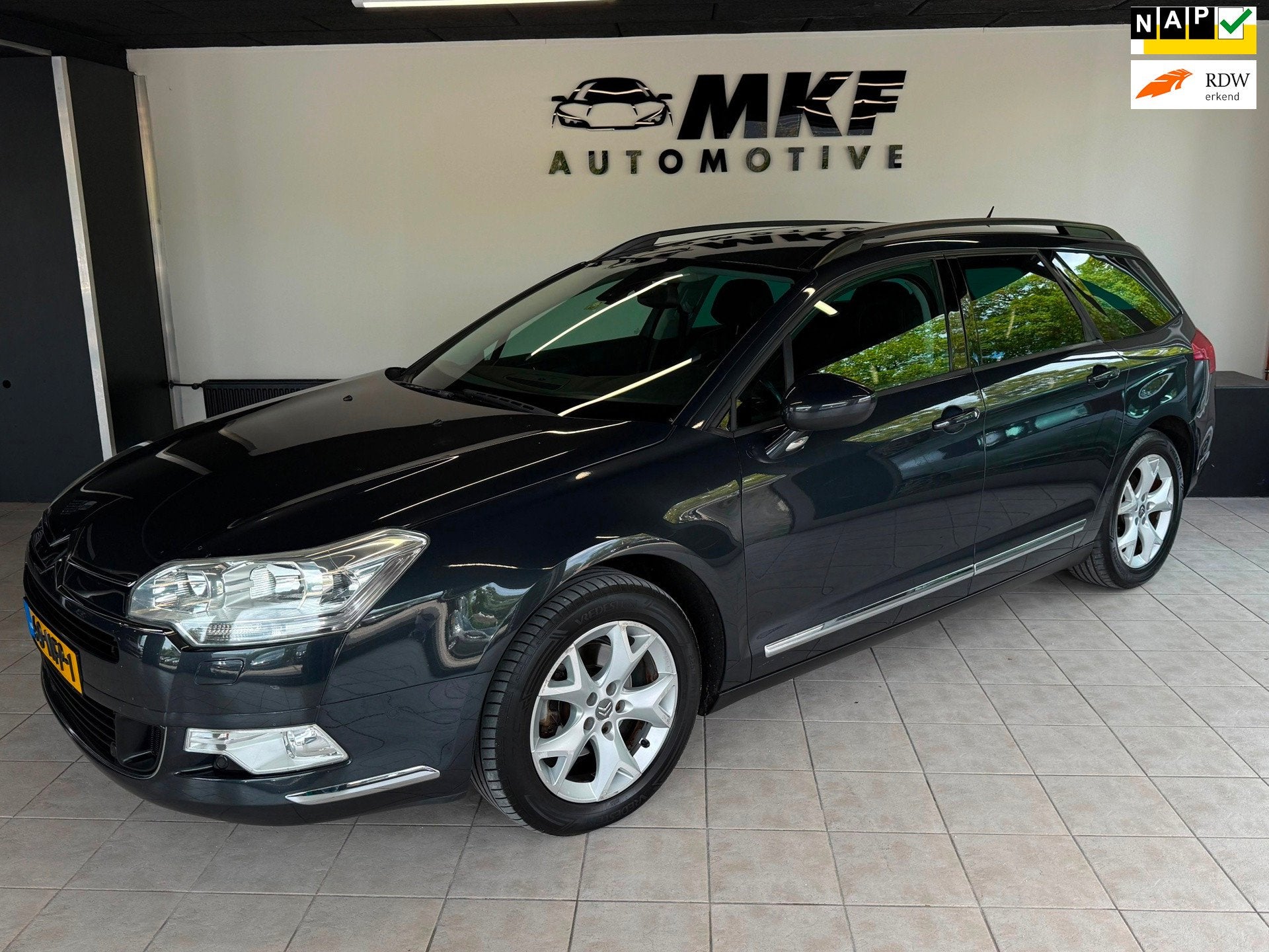 Citroen C5 Tourer 1.6 THP Business 2010 ECC|AUTOMAAT|KM NAP!, Auto's, Euro 5, Gebruikt, Leder en Stof, Origineel Nederlands