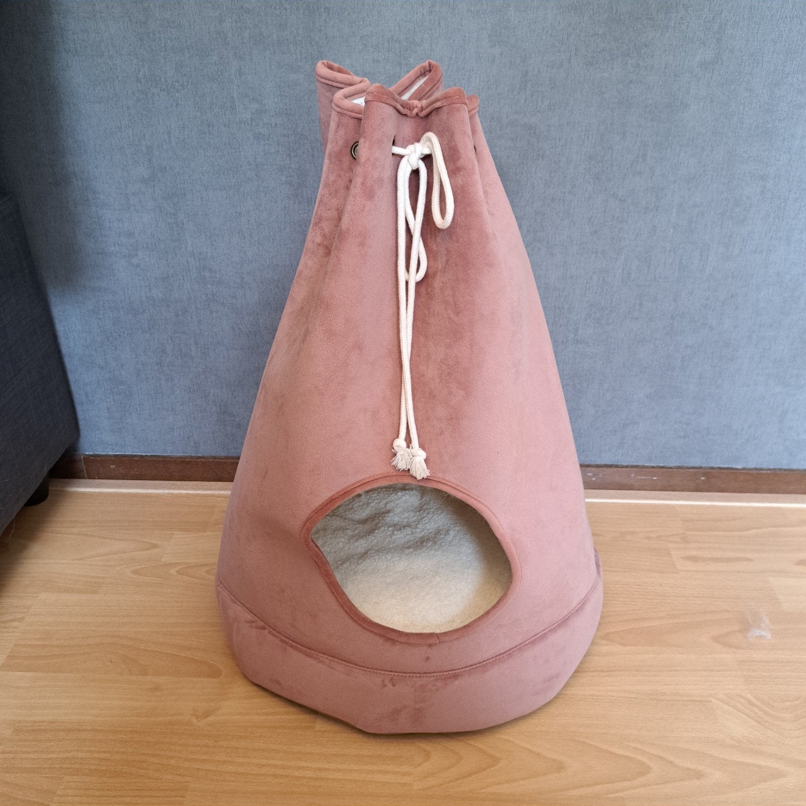 roze kattenmand, Ophalen, Zo goed als nieuw, Pluche